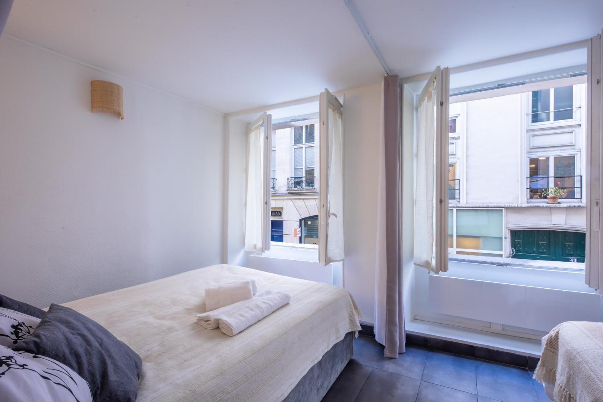 Appartement Paris - Le Louvre Working & Living Extérieur photo